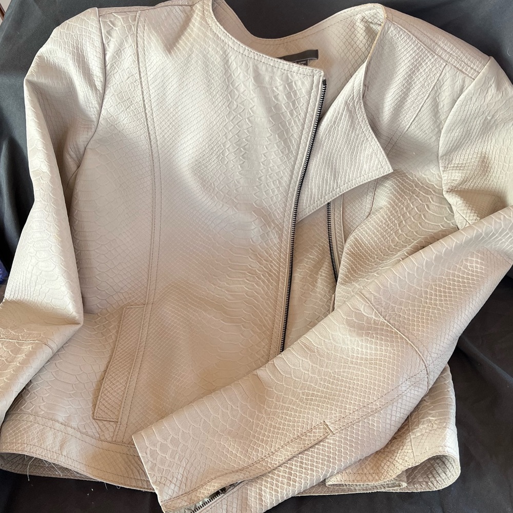 VINCE leather Jacket Size M